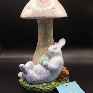MARTHA STEWART HOME Resin EASTER BUNNY RABBIT W/EGG FIGURINE DÉCOR